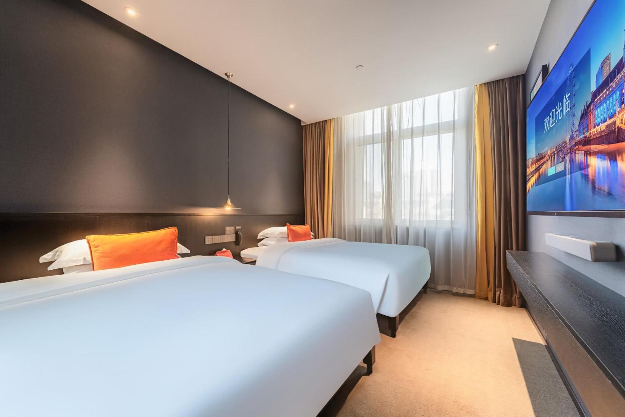 Hesu Designer Hotel & Suites -Near Xi'An Drum Tower And Yongning Gate -Free Laundry Luggage Storage -Kitty Cafe With Freshly Ground Coffee -24H Front Desk -English Service -Exclusive Subsidies For Dumpling Banquet & Show Exterior foto